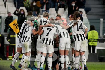 2022-03-23 - Juventus women celebrates the goal of Cristiana Girelli (Juventus Women) - JUVENTUS WOMEN VS OLYMPIQUE LYONNAIS - UEFA CHAMPIONS LEAGUE WOMEN - SOCCER