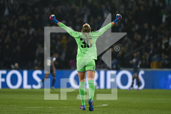 2022-03-30 - Barbora Votikova goalkeeper of PSG celebrates the victory during the UEFA Women's Champions League, Quarter-finals, 2nd leg football match between Paris Saint-Germain (PSG) and FC Bayern Munich (Munchen) on March 30, 2022 at Parc des Princes stadium in Paris, France - PARIS SAINT-GERMAIN (PSG) VS BAYERN MUNICH - UEFA CHAMPIONS LEAGUE WOMEN - SOCCER
