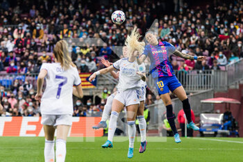 2022-03-30 - Jenni Hermoso of FC Barcelona in action against Sofie Svava of Real Madrid during the UEFA Women's Champions League, Quarter-finals, 2nd leg football match between FC Barcelona and Real Madrid CF on March 30, 2022 at Camp Nou stadium in Barcelona, Spain - FC BARCELONA VS REAL MADRID CF - UEFA CHAMPIONS LEAGUE WOMEN - SOCCER