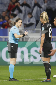 2022-03-31 - Referee Riem HUSSEIN and Martina ROSUCCI of Juventus during the UEFA Women's Champions League, Quarter-finals, 2nd leg football match between Olympique Lyonnais (Lyon) and Juventus FC on March 31, 2022 at Groupama stadium in Decines-Charpieu near Lyon, France - OLYMPIQUE LYONNAIS (LYON) VS JUVENTUS FC - UEFA CHAMPIONS LEAGUE WOMEN - SOCCER