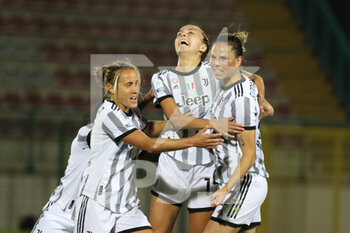 2022-09-28 - Valentina Cernoia Julia Grosso and Sara Bjork Gunnarsdottir celebrates goal (Juventus Women) - JUVENTUS WOMEN VS KOGE - UEFA CHAMPIONS LEAGUE WOMEN - SOCCER
