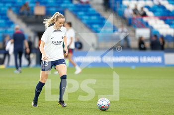 2022-10-26 - Amanda Ilestedt of PSG warms up during the UEFA Women’s Champions League, Group A football match between Real Madrid and Paris Saint-Germain on October 26, 2022 at Alfredo Di Stefano stadium in Valdebebas, Madrid, Spain - FOOTBALL - WOMEN'S CHAMPIONS LEAGUE - REAL MADRID V PARIS SG - UEFA CHAMPIONS LEAGUE WOMEN - SOCCER