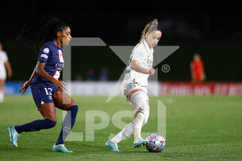 2022-10-26 - Athenea del Castillo of Real Madrid and Ashley Lawrence of PSG during the UEFA Women’s Champions League, Group A football match between Real Madrid and Paris Saint-Germain on October 26, 2022 at Alfredo Di Stefano stadium in Valdebebas, Madrid, Spain - FOOTBALL - WOMEN'S CHAMPIONS LEAGUE - REAL MADRID V PARIS SG - UEFA CHAMPIONS LEAGUE WOMEN - SOCCER