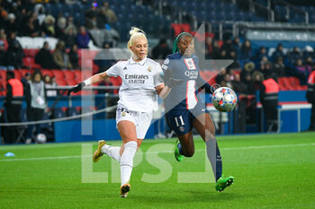 2022-12-16 - Sofie Svava of Madrid and Kadidiatou Diani of PSG during the UEFA Women's Champions League, Group A football match between Paris Saint-Germain and Real Madrid on December 16, 2022 at Parc des Princes stadium in Paris, France - FOOTBALL - WOMEN'S CHAMPIONS LEAGUE - PARIS SG V REAL MADRID - UEFA CHAMPIONS LEAGUE WOMEN - SOCCER