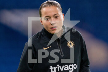 2022-12-22 - Chelsea forward Fran Kirby (14) in the warm up ahead of the UEFA Women's Champions League football match between Chelsea and Paris Saint-Germain on December 22, 2022 at Stamford Bridge stadium in London, England - FOOTBALL - WOMEN'S CHAMPIONS LEAGUE - CHELSEA V PARIS SG - UEFA CHAMPIONS LEAGUE WOMEN - SOCCER