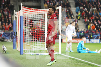2022-02-16 - Kingsley Coman of Bayern Munich celebrates after his goal 1-1 during the UEFA Champions League, Round of 16, 1st leg football match between RB Salzburg and Bayern Munich on February 16, 2022 at Red Bull Arena in Salzburg, Austria - RB SALZBURG VS BAYERN MUNICH - UEFA CHAMPIONS LEAGUE - SOCCER