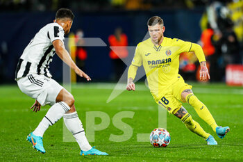 2022-02-22 - Alberto Moreno of Villarreal during the UEFA Champions League, round of 16, 1st leg football match between Villarreal CF and Juventus FC on February 22, 2022 at the Ceramica Stadium in Vila-real, Spain - VILLARREAL CF VS JUVENTUS FC - UEFA CHAMPIONS LEAGUE - SOCCER