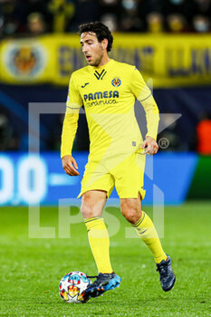 2022-02-22 - Daniel Parejo of Villarreal during the UEFA Champions League, round of 16, 1st leg football match between Villarreal CF and Juventus FC on February 22, 2022 at the Ceramica Stadium in Vila-real, Spain - VILLARREAL CF VS JUVENTUS FC - UEFA CHAMPIONS LEAGUE - SOCCER