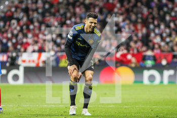 2022-02-23 - Cristiano Ronaldo of Manchester United hurts during the UEFA Champions League, round of 16, 1st leg football match between Atletico de Madrid and Manchester United on February 23, 2022 in Madrid, Spain - ATLETICO DE MADRID VS MANCHESTER UNITED - UEFA CHAMPIONS LEAGUE - SOCCER