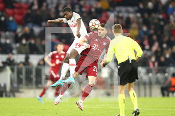 2022-03-08 - Samson Tijani of Red Bull Salzburg and Marc Roca of Bayern Munich during the UEFA Champions League, Round of 16, 2nd leg football match between Bayern Munich and Red Bull Salzburg on March 8, 2022 at Allianz Arena in Munich, Germany - BAYERN MUNICH VS RED BULL SALZBURG - UEFA CHAMPIONS LEAGUE - SOCCER