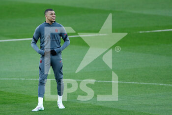 2022-03-08 - Kylian Mbappe during the training session of Paris Saint-Germain prior to the UEFA Champions League, round of 16, second leg football match against Real Madrid on March 8, 2022 at Santiago Bernabeu stadium in Madrid, Spain - TRAINING SESSION OF PARIS SAINT-GERMAIN PRIOR TO THE UEFA CHAMPIONS LEAGUE AGAINST REAL MADRID - UEFA CHAMPIONS LEAGUE - SOCCER