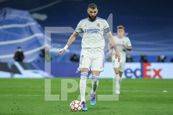 2022-03-09 - Karim Benzema of Real Madrid during the UEFA Champions League, Round of 16, 2nd leg football match between Real Madrid and Paris Saint-Germain on March 9, 2022 at Santiago Bernabeu stadium in Madrid, Spain - REAL MADRID VS PARIS SAINT-GERMAIN - UEFA CHAMPIONS LEAGUE - SOCCER