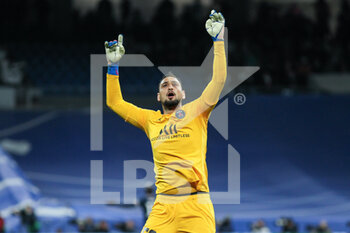 2022-03-09 - Gianluigi Donnarumma of PSG celebrating during the UEFA Champions League, Round of 16, 2nd leg football match between Real Madrid and Paris Saint-Germain on March 9, 2022 at Santiago Bernabeu stadium in Madrid, Spain - REAL MADRID VS PARIS SAINT-GERMAIN - UEFA CHAMPIONS LEAGUE - SOCCER