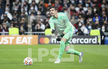 2022-03-09 - Goalkeeper of Real Madrid Thibaut Courtois during the UEFA Champions League, Round of 16, 2nd leg football match between Real Madrid and Paris Saint-Germain (PSG) on March 9, 2022 at Santiago Bernabeu stadium in Madrid, Spain - REAL MADRID VS PARIS SAINT-GERMAIN - UEFA CHAMPIONS LEAGUE - SOCCER