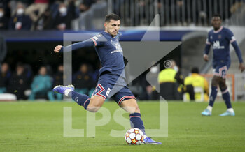 2022-03-09 - Leandro Paredes of PSG during the UEFA Champions League, Round of 16, 2nd leg football match between Real Madrid and Paris Saint-Germain (PSG) on March 9, 2022 at Santiago Bernabeu stadium in Madrid, Spain - REAL MADRID VS PARIS SAINT-GERMAIN - UEFA CHAMPIONS LEAGUE - SOCCER