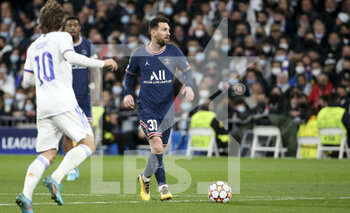 2022-03-09 - Lionel Messi of PSG during the UEFA Champions League, Round of 16, 2nd leg football match between Real Madrid and Paris Saint-Germain (PSG) on March 9, 2022 at Santiago Bernabeu stadium in Madrid, Spain - REAL MADRID VS PARIS SAINT-GERMAIN - UEFA CHAMPIONS LEAGUE - SOCCER