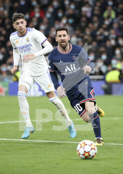 2022-03-09 - Lionel Messi of PSG, Federico Valverde of Real Madrid (left) during the UEFA Champions League, Round of 16, 2nd leg football match between Real Madrid and Paris Saint-Germain (PSG) on March 9, 2022 at Santiago Bernabeu stadium in Madrid, Spain - REAL MADRID VS PARIS SAINT-GERMAIN - UEFA CHAMPIONS LEAGUE - SOCCER
