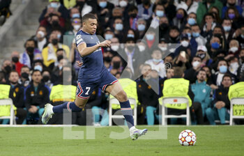 2022-03-09 - Kylian Mbappe of PSG during the UEFA Champions League, Round of 16, 2nd leg football match between Real Madrid and Paris Saint-Germain (PSG) on March 9, 2022 at Santiago Bernabeu stadium in Madrid, Spain - REAL MADRID VS PARIS SAINT-GERMAIN - UEFA CHAMPIONS LEAGUE - SOCCER