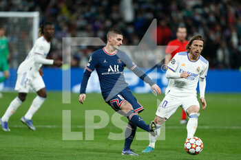 2022-03-09 - Marco Verratti of PSG and Luka Modric of Real Madrid during the UEFA Champions League, Round of 16, 2nd leg football match between Real Madrid and Paris Saint-Germain on March 9, 2022 at Santiago Bernabeu stadium in Madrid, Spain - REAL MADRID VS PARIS SAINT-GERMAIN - UEFA CHAMPIONS LEAGUE - SOCCER