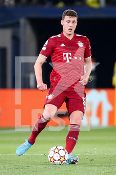 2022-04-06 - Benjamin Pavard (Bayern Munich) - VILLARREAL FC VS BAYERN MUNICH - UEFA CHAMPIONS LEAGUE - SOCCER