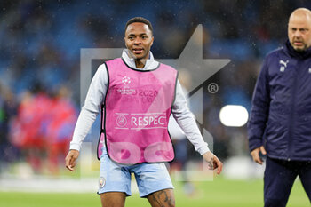 2022-04-05 - Raheem Sterling (7) of Manchester City warms up during the UEFA Champions League, Quarter-finals, 1st leg football match between Manchester City and Atletico Madrid on April 5, 2022 at the Etihad Stadium in Manchester, England - MANCHESTER CITY VS ATLETICO MADRID - UEFA CHAMPIONS LEAGUE - SOCCER