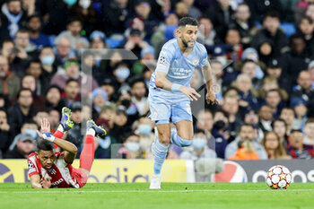 2022-04-05 - Riyad Mahrez (26) of Manchester City during the UEFA Champions League, Quarter-finals, 1st leg football match between Manchester City and Atletico Madrid on April 5, 2022 at the Etihad Stadium in Manchester, England - MANCHESTER CITY VS ATLETICO MADRID - UEFA CHAMPIONS LEAGUE - SOCCER