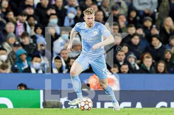2022-04-05 - Kevin De Bruyne (17) of Manchester City during the UEFA Champions League, Quarter-finals, 1st leg football match between Manchester City and Atletico Madrid on April 5, 2022 at the Etihad Stadium in Manchester, England - MANCHESTER CITY VS ATLETICO MADRID - UEFA CHAMPIONS LEAGUE - SOCCER