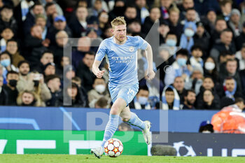 2022-04-05 - Kevin De Bruyne (17) of Manchester City during the UEFA Champions League, Quarter-finals, 1st leg football match between Manchester City and Atletico Madrid on April 5, 2022 at the Etihad Stadium in Manchester, England - MANCHESTER CITY VS ATLETICO MADRID - UEFA CHAMPIONS LEAGUE - SOCCER