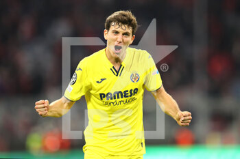 2022-04-12 - Pau Torres of Villarreal celebrates during the UEFA Champions League, Quarter-finals, 2nd leg football match between Bayern Munich and Villarreal CF on April 12, 2022 at Allianz Arena in Munich, Germany - BAYERN MUNICH VS VILLARREAL CF - UEFA CHAMPIONS LEAGUE - SOCCER