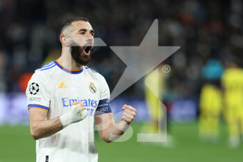 2022-04-12 - Karim Benzema of Real Madrid celebrates the victory during the UEFA Champions League, Quarter-finals, 2nd leg football match between Real Madrid and Chelsea on april 12, 2022 at Santiago Bernabeu stadium in Madrid, Spain - REAL MADRID VS CHELSEA - UEFA CHAMPIONS LEAGUE - SOCCER