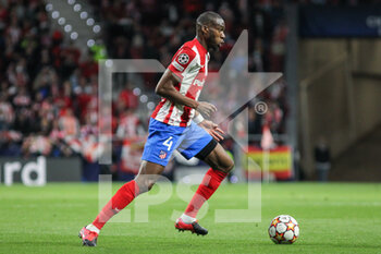 2022-04-13 - Geoffrey Kondogbia of Atletico de Madrid during the UEFA Champions League, Quarter-finals, 2nd leg football match between Atletico de Madrid and Manchester City on April 13, 2022 at Wanda Metropolitano stadium in Madrid, Spain - ATLETICO DE MADRID VS MANCHESTER CITY - UEFA CHAMPIONS LEAGUE - SOCCER