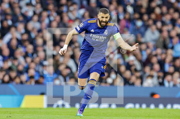 2022-04-26 - Karim Benzema (9) of Real Madrid during the UEFA Champions League, Semi-finals, 1st leg football match between Manchester City and Real Madrid on April 26, 2022 at the Etihad Stadium in Manchester, England - MANCHESTER CITY VS REAL MADRID - UEFA CHAMPIONS LEAGUE - SOCCER