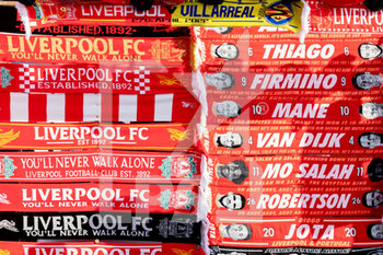 2022-04-27 - Liverpool FC scarves, scarf, outside Anfield before the UEFA Champions League, Semi-finals, 1st leg football match between Liverpool FC and Villarreal CF on April 27, 2022 at Anfield stadium in Liverpool, England - LIVERPOOL FC VS VILLARREAL CF - UEFA CHAMPIONS LEAGUE - SOCCER