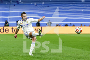 2022-05-04 - Daniel Carvajal (2) of Real Madrid during the UEFA Champions League, Semi-finals, 2nd leg football match between Real Madrid and Manchester City on May 4, 2022 at the Santiago Bernabeu Stadium in Madrid, Spain - REAL MADRID VS MANCHESTER CITY - UEFA CHAMPIONS LEAGUE - SOCCER