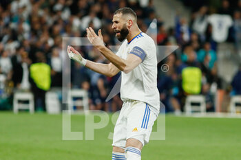 2022-05-04 - Karim Benzema of Real Madrid celebrates his goal 3-1 during the UEFA Champions League, Semi-finals, 2nd leg football match between Real Madrid and Manchester City on May 4, 2022 at the Santiago Bernabeu Stadium in Madrid, Spain - REAL MADRID VS MANCHESTER CITY - UEFA CHAMPIONS LEAGUE - SOCCER