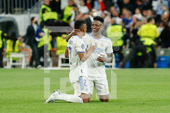 2022-05-04 - Vinicius Junior and Rodrygo Silva De Goes celebrate at full time during the UEFA Champions League, Semi-finals, 2nd leg football match between Real Madrid and Manchester City on May 4, 2022 at the Santiago Bernabeu Stadium in Madrid, Spain - REAL MADRID VS MANCHESTER CITY - UEFA CHAMPIONS LEAGUE - SOCCER