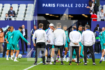 2022-05-27 - Carlo Ancelotti Head Coach of Real Madrid during the training of the teams ahead of the UEFA Champions League Final football match on May 27, 2022 at Stade de France in Saint-Denis near Paris, France - FOOTBALL - CHAMPIONS LEAGUE - FINAL - TRAINING - UEFA CHAMPIONS LEAGUE - SOCCER