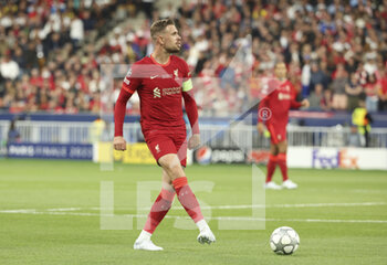 2022-05-28 - Jordan Henderson of Liverpool during the UEFA Champions League Final football match between Liverpool FC and Real Madrid CF on May 28, 2022 at Stade de France in Saint-Denis near Paris, France - FOOTBALL - CHAMPIONS LEAGUE - FINAL - LIVERPOOL V REAL MADRID - UEFA CHAMPIONS LEAGUE - SOCCER