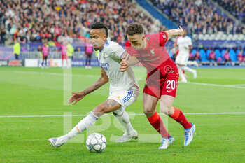 2022-05-28 - Diogo Jota (20) of Liverpool tussles with Eder Militao (3) of Real Madrid during the UEFA Champions League, Final football match between Liverpool FC and Real Madrid CF on May 28, 2022 at Stade de France in Saint-Denis near Paris, France - FOOTBALL - CHAMPIONS LEAGUE - FINAL - LIVERPOOL V REAL MADRID - UEFA CHAMPIONS LEAGUE - SOCCER