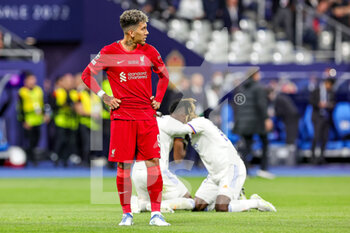 2022-05-28 - Roberto Firmino (9) of Liverpool looks dejected at full time during the UEFA Champions League, Final football match between Liverpool FC and Real Madrid CF on May 28, 2022 at Stade de France in Saint-Denis near Paris, France - FOOTBALL - CHAMPIONS LEAGUE - FINAL - LIVERPOOL V REAL MADRID - UEFA CHAMPIONS LEAGUE - SOCCER