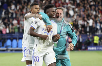 2022-05-28 - Vinicius Junior, Rodrygo (left) of Real Madrid during the celebration following the UEFA Champions League Final football match between Liverpool FC and Real Madrid CF on May 28, 2022 at Stade de France in Saint-Denis near Paris, France - FOOTBALL - CHAMPIONS LEAGUE - FINAL - LIVERPOOL V REAL MADRID - UEFA CHAMPIONS LEAGUE - SOCCER