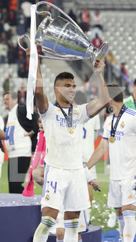2022-05-28 - Casemiro of Real Madrid during the celebration following the UEFA Champions League Final football match between Liverpool FC and Real Madrid CF on May 28, 2022 at Stade de France in Saint-Denis near Paris, France - FOOTBALL - CHAMPIONS LEAGUE - FINAL - LIVERPOOL V REAL MADRID - UEFA CHAMPIONS LEAGUE - SOCCER