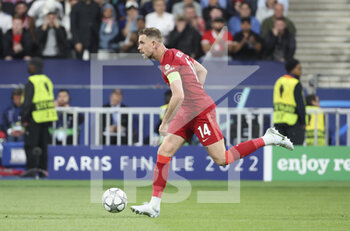 2022-05-28 - Jordan Henderson of Liverpool during the UEFA Champions League Final football match between Liverpool FC and Real Madrid CF on May 28, 2022 at Stade de France in Saint-Denis near Paris, France - FOOTBALL - CHAMPIONS LEAGUE - FINAL - LIVERPOOL V REAL MADRID - UEFA CHAMPIONS LEAGUE - SOCCER