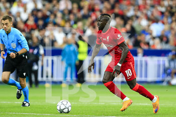 2022-05-28 - PARIS, FRANCE - MAY 28: Sadio Mané of Liverpool in action during the UEFA Champions League final match between Liverpool FC and Real Madrid at Stade de France on May 28, 2022 in Paris, France. - LIVERPOOL FC V REAL MADRID - UEFA CHAMPIONS LEAGUE FINAL 2021/22 - UEFA CHAMPIONS LEAGUE - SOCCER