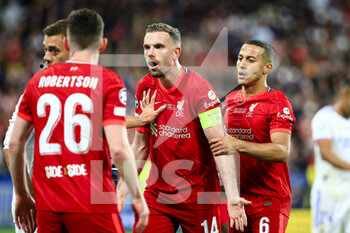 2022-05-28 - PARIS, FRANCE - MAY 28: Jordan Henderson of Liverpool (C) reacts during the UEFA Champions League final match between Liverpool FC and Real Madrid at Stade de France on May 28, 2022 in Paris, France. - LIVERPOOL FC V REAL MADRID - UEFA CHAMPIONS LEAGUE FINAL 2021/22 - UEFA CHAMPIONS LEAGUE - SOCCER