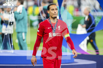 2022-05-28 - PARIS, FRANCE - MAY 28: Virgil van Dijk of Liverpool was crushed after been defeated Real Madrid during the UEFA Champions League final match between Liverpool FC and Real Madrid at Stade de France on May 28, 2022 in Paris, France. - LIVERPOOL FC V REAL MADRID - UEFA CHAMPIONS LEAGUE FINAL 2021/22 - UEFA CHAMPIONS LEAGUE - SOCCER