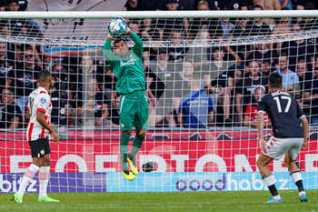 2022-08-09 - Goalkeeper Walter Benitez of PSV Eindhoven during the UEFA Champions League, Third qualifying round, 2nd leg football match between PSV Eindhoven and AS Monaco on August 9, 2022 at Philips Stadion in Eindhoven, Netherlands - FOOTBALL - CHAMPIONS LEAGUE - PSV EINDHOVEN V MONACO - UEFA CHAMPIONS LEAGUE - SOCCER
