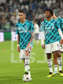 2022-10-05 - Angel Di Maria (Juventus FC) during warm-up - JUVENTUS FC VS MACCABI HAIFA - UEFA CHAMPIONS LEAGUE - SOCCER