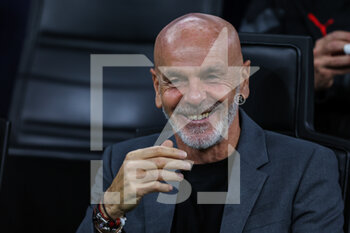 2022-11-02 - Stefano Pioli Head Coach of AC Milan smiling during UEFA Champions League 2022/23 Group Stage - Group E football match between AC Milan and FC Red Bull Salzburg at Giuseppe Meazza Stadium, Milan, Italy on November 02, 2022 - AC MILAN VS FC RED BULL SALZBURG - UEFA CHAMPIONS LEAGUE - SOCCER