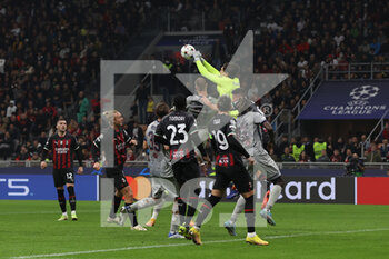 2022-11-02 - Ciprian Tatarusanu of AC Milan in action during UEFA Champions League 2022/23 Group Stage - Group E football match between AC Milan and FC Red Bull Salzburg at Giuseppe Meazza Stadium, Milan, Italy on November 02, 2022 - AC MILAN VS FC RED BULL SALZBURG - UEFA CHAMPIONS LEAGUE - SOCCER